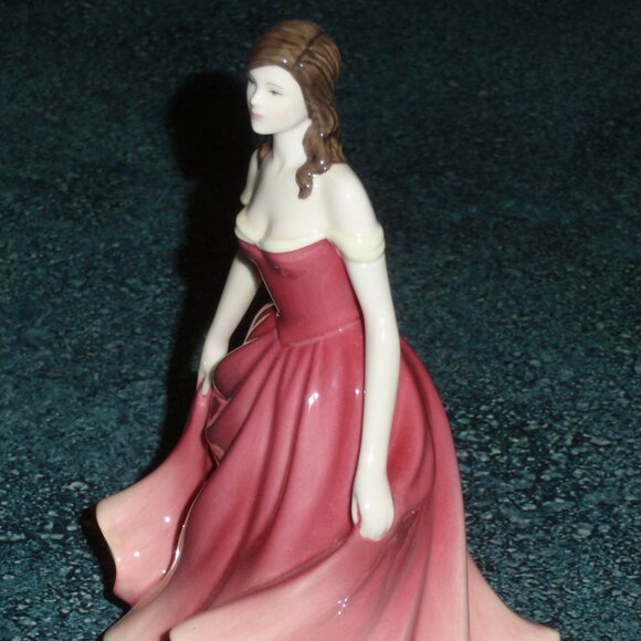 "Special Friend" Royal Doulton Collectible Figurine HN4986 - VERY RARE GIFT!